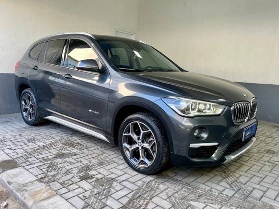 BMW X1 2.0 16V TURBO ACTIVEFLEX SDRIVE20I X-LINE 4P AUTOMÁTICO BMW X1 2.0 16V TURBO ACTIVEFLEX SDRIVE20I X-LINE 4P AUTOMÁTICO